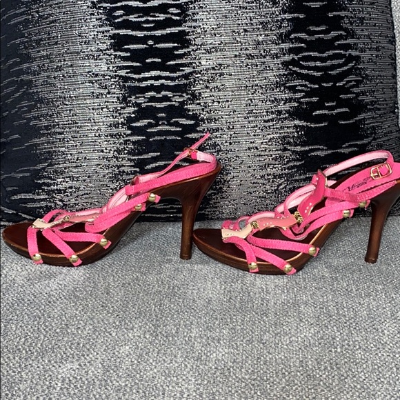 Pink heels - Picture 2 of 4